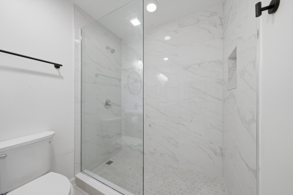 1155 W Madison Street - Photo 32