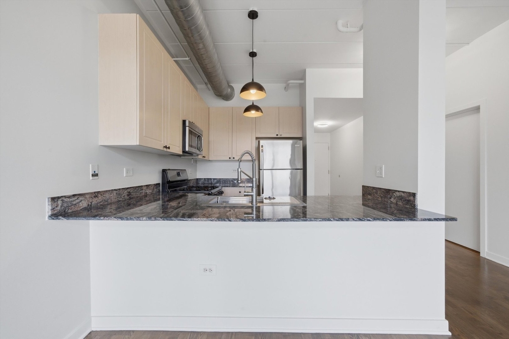 1155 W Madison Street - Photo 21