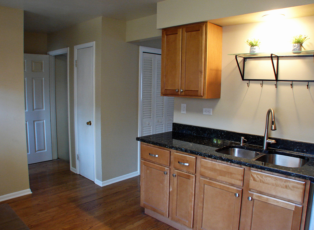322 Skokie Boulevard - Photo 7