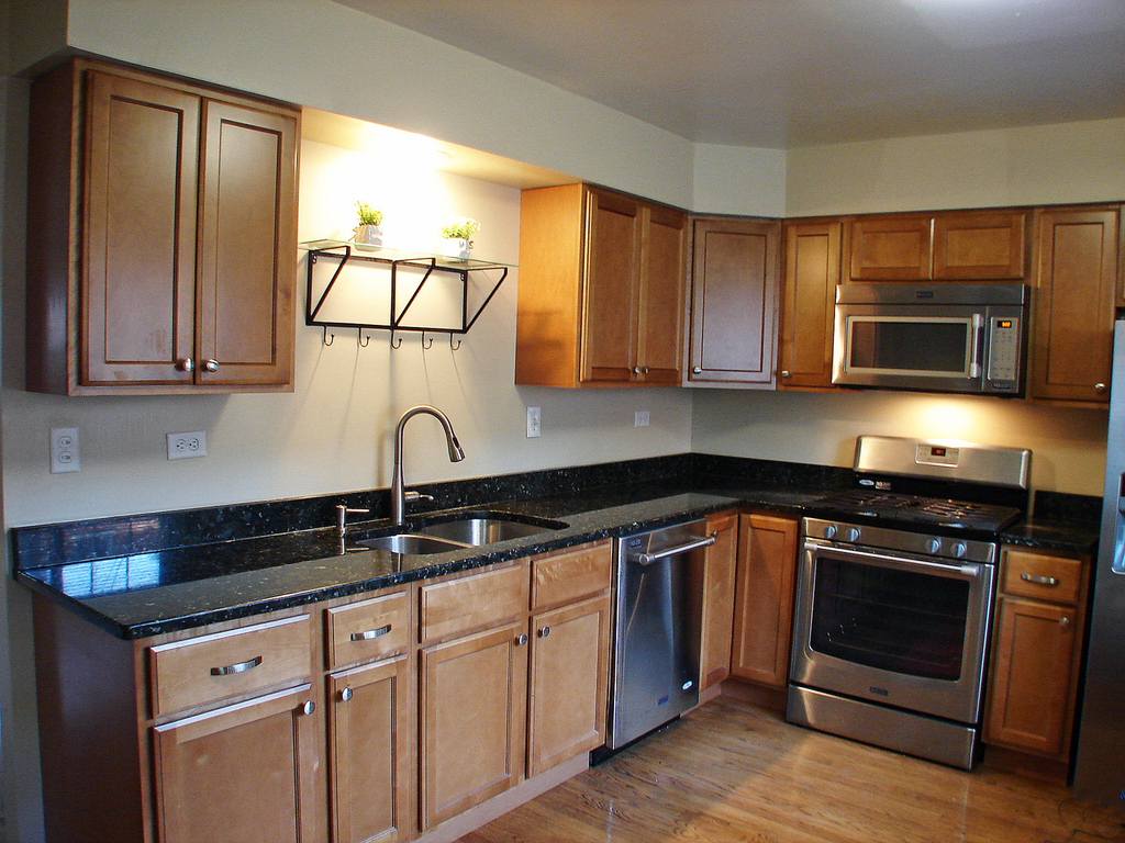 322 Skokie Boulevard - Photo 8
