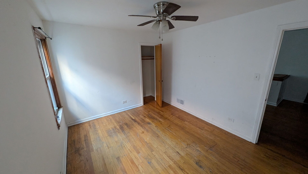 1619 E 86th Place - Photo 9