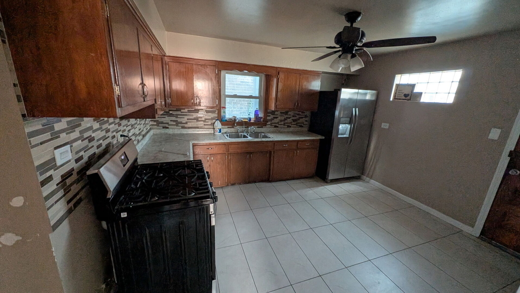 1619 E 86th Place - Photo 3