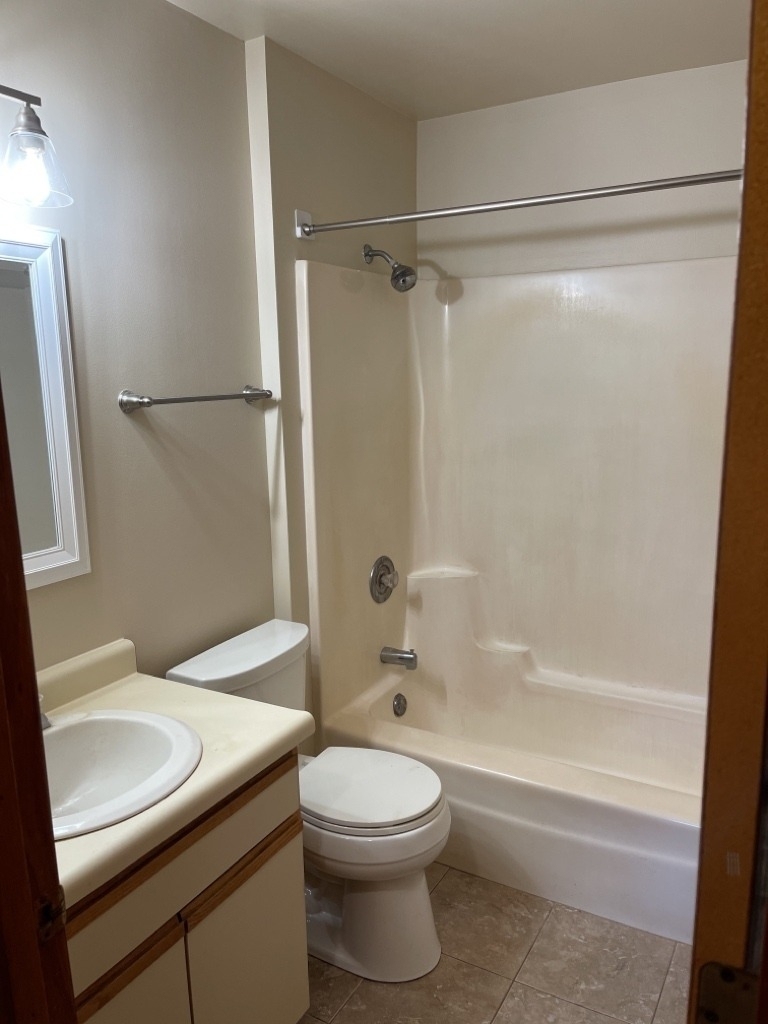 352 College Street - Photo 15