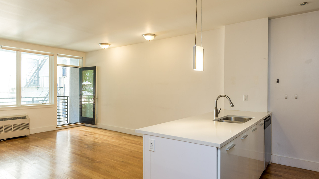 387 Franklin Ave 11238 - Photo 3