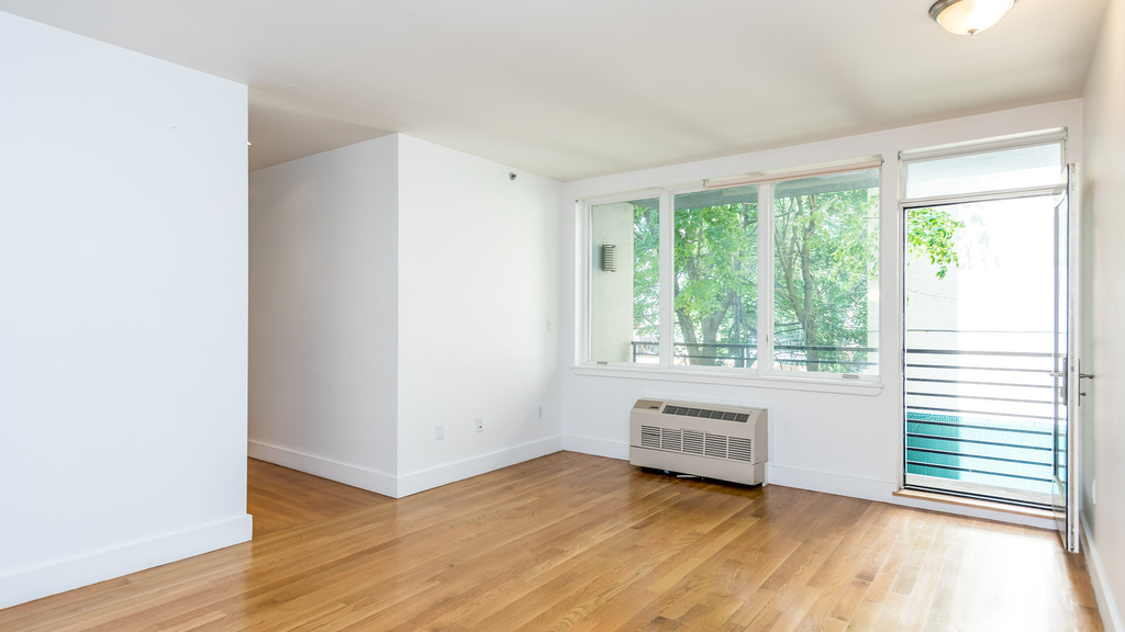 387 Franklin Ave 11238 - Photo 1