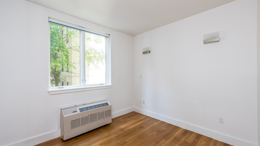 387 Franklin Ave 11238 - Photo 10