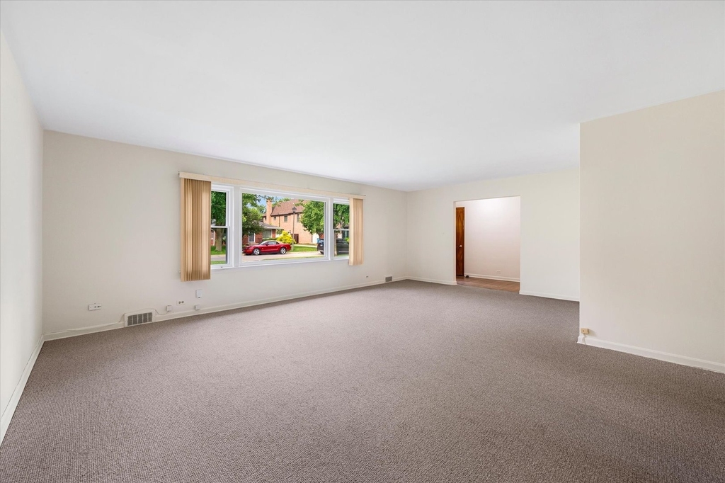 429 S Stratford Avenue - Photo 3