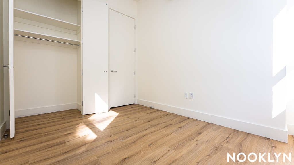 119 Eagle St 11222 - Photo 9