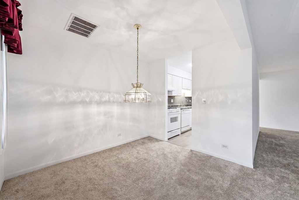 6818 Roberts Drive - Photo 5