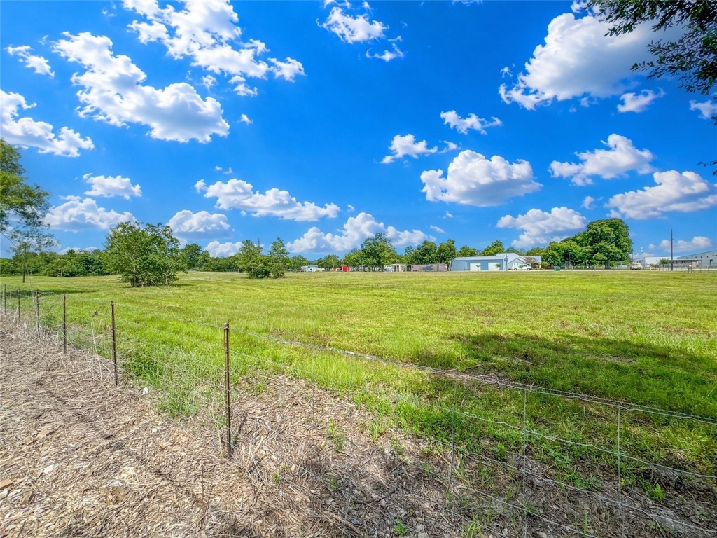 18027 W Clover Lane - Photo 5