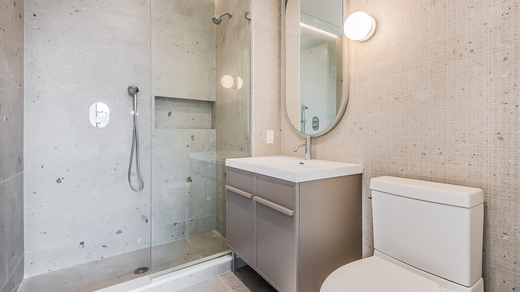 218 Front St 11201 - Photo 7