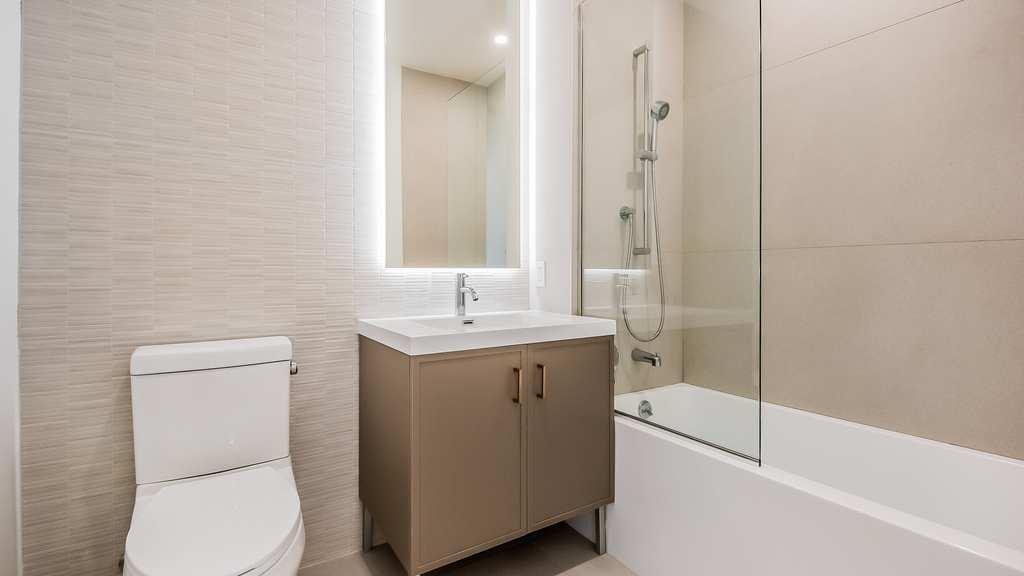 218 Front St 11201 - Photo 8
