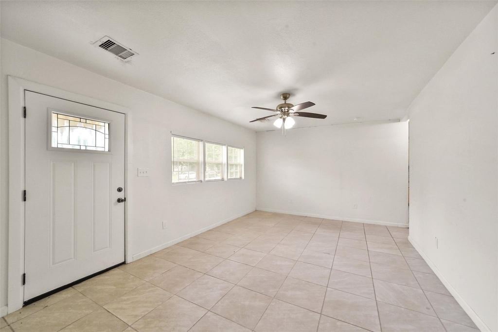 214 Schilling Street - Photo 4
