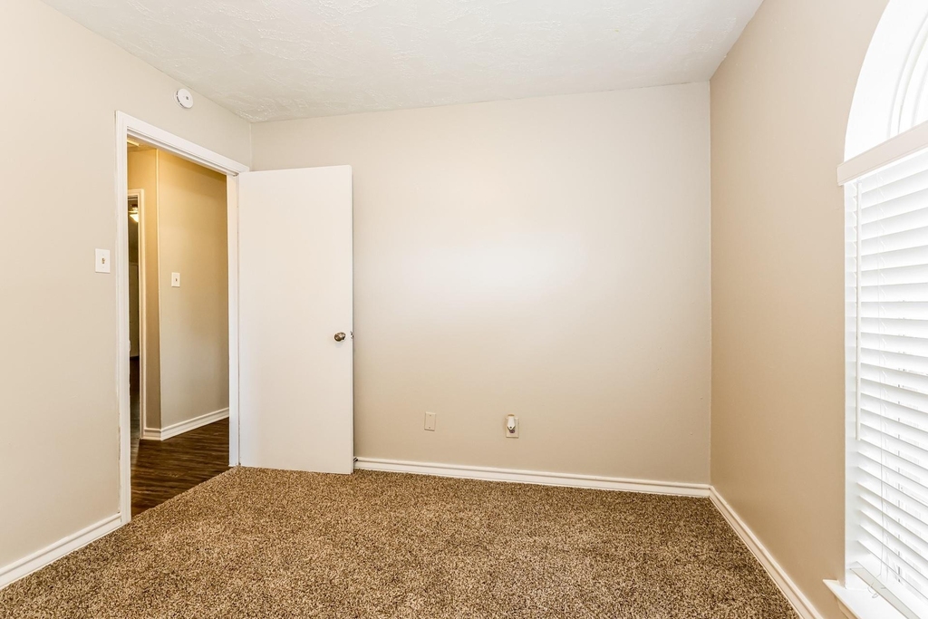 20327 Bridgedale Lane - Photo 13