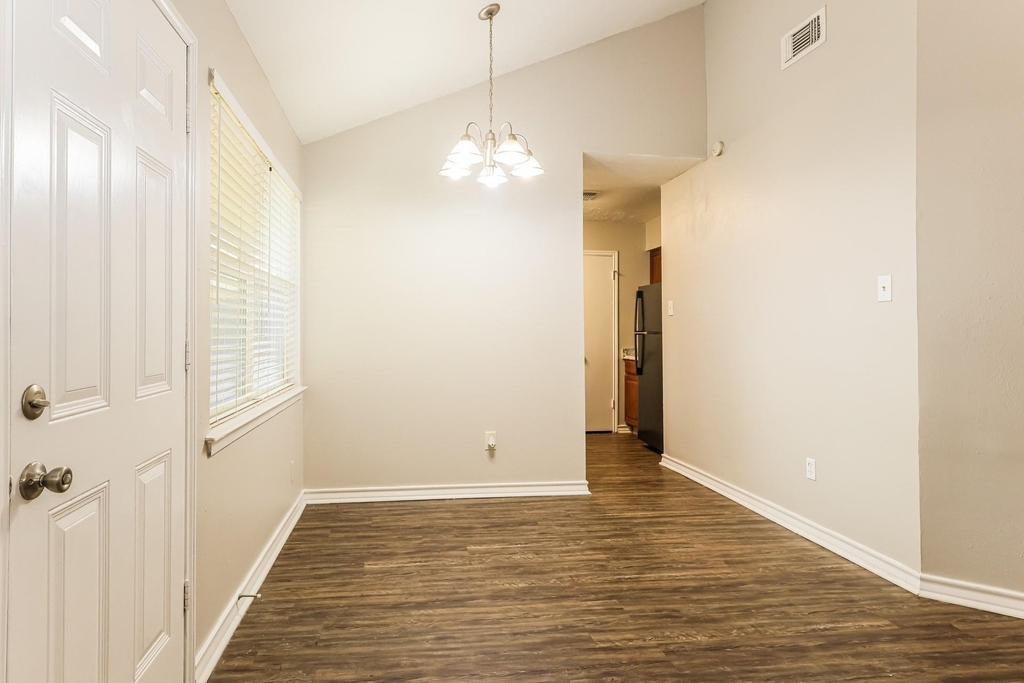 20327 Bridgedale Lane - Photo 6