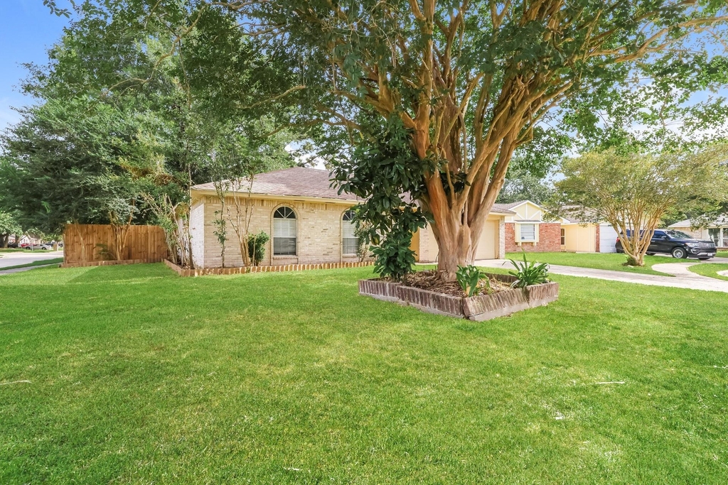 20327 Bridgedale Lane - Photo 1