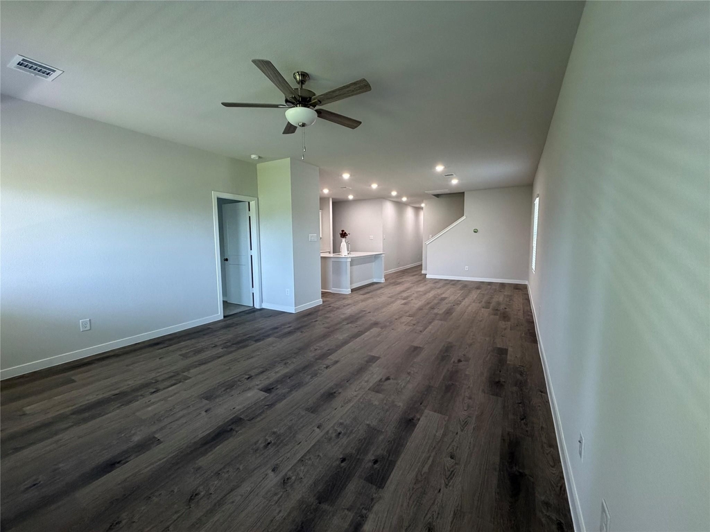 533 Shoreview Drive - Photo 4