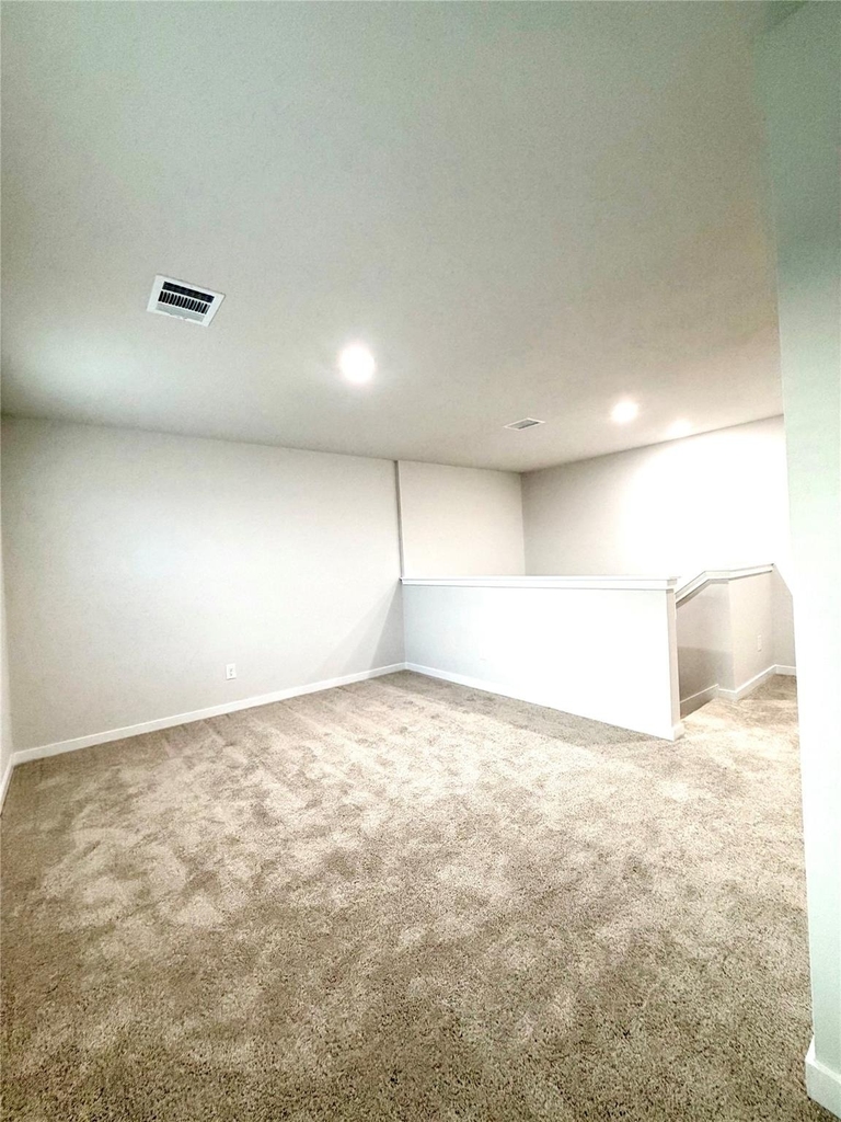 533 Shoreview Drive - Photo 11