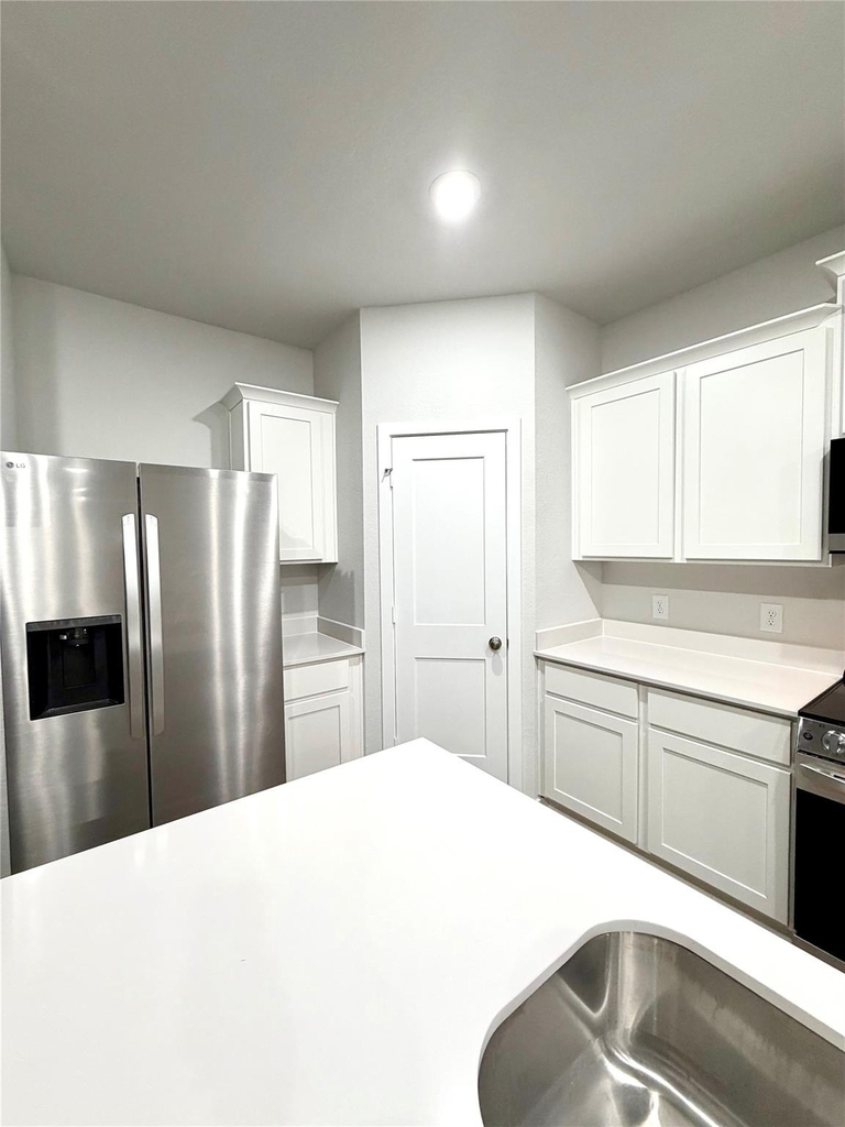 533 Shoreview Drive - Photo 9