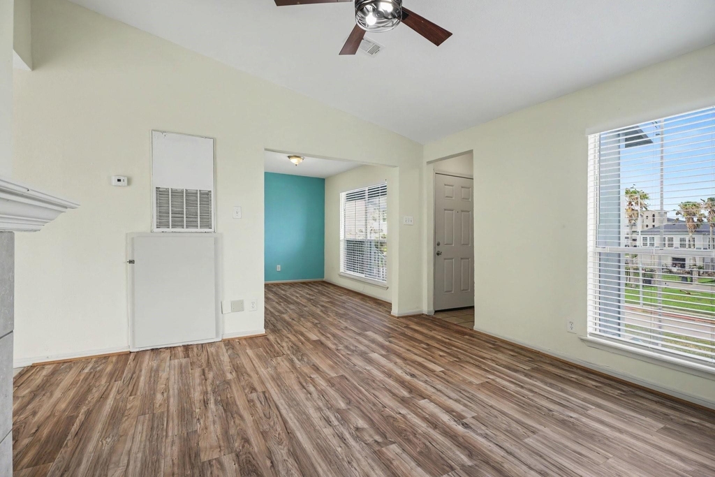 3506 Cove View Boulevard - Photo 7