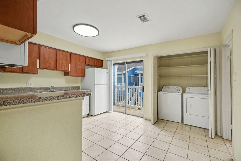 3506 Cove View Boulevard - Photo 13
