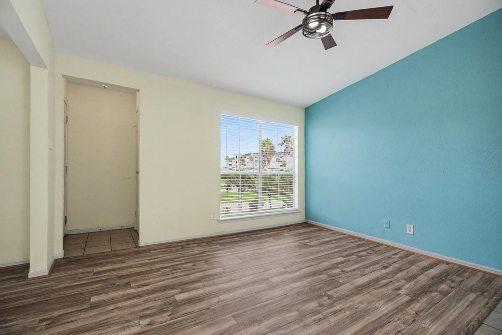 3506 Cove View Boulevard - Photo 8