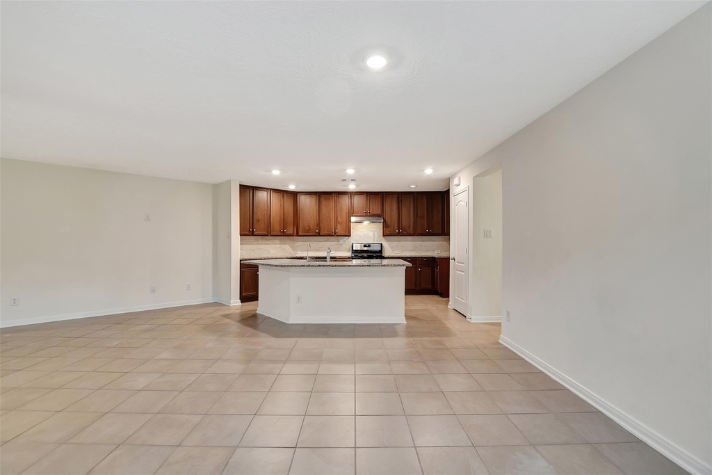 9403 Castillo Court - Photo 7