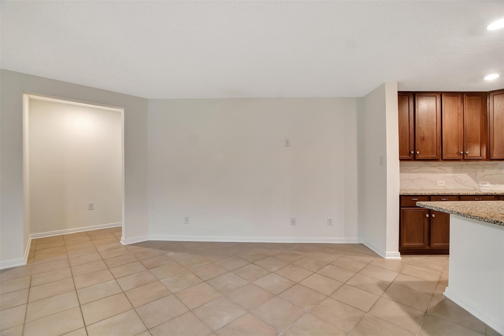 9403 Castillo Court - Photo 20