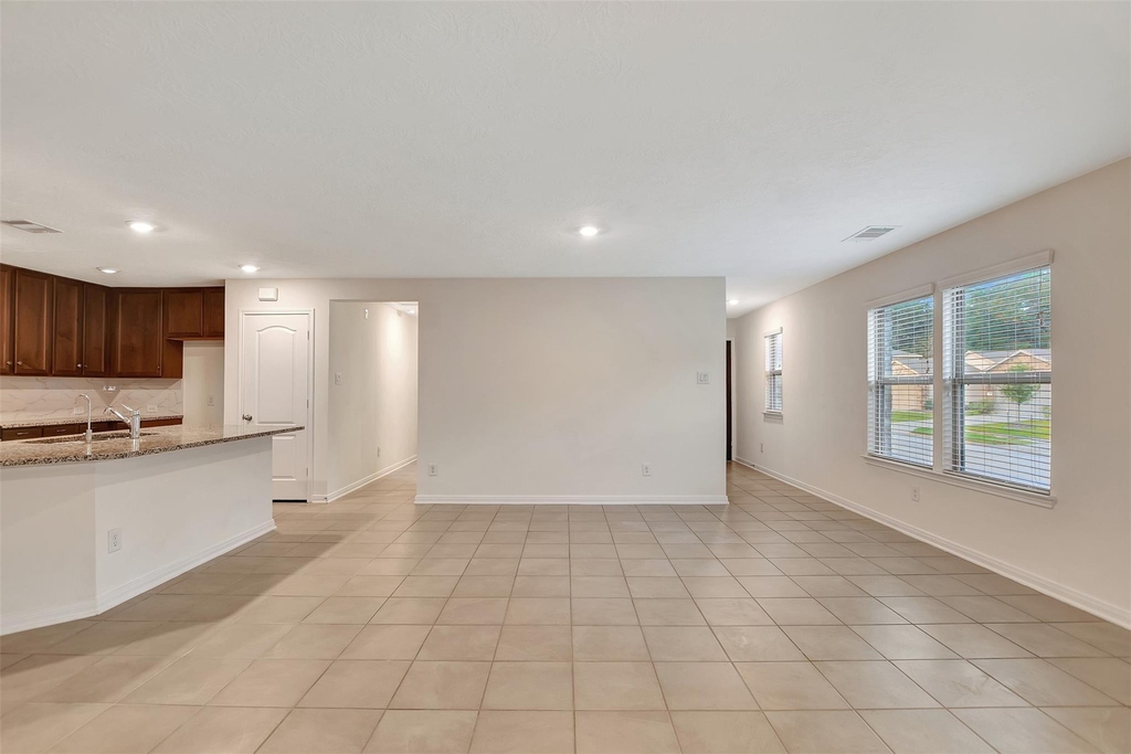 9403 Castillo Court - Photo 9