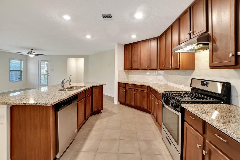 9403 Castillo Court - Photo 16