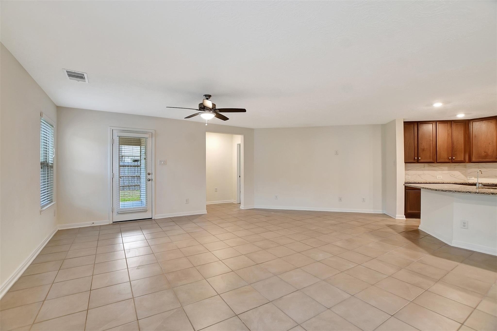 9403 Castillo Court - Photo 18