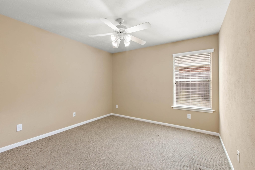 30411 Deleon Fields Drive - Photo 15
