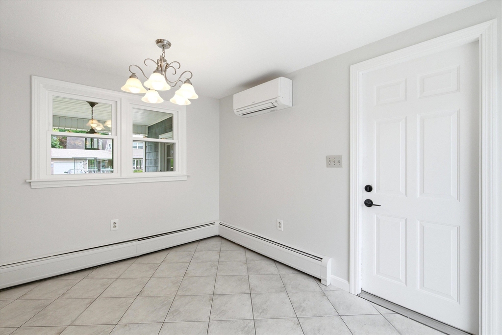 12 Bryant - Photo 2