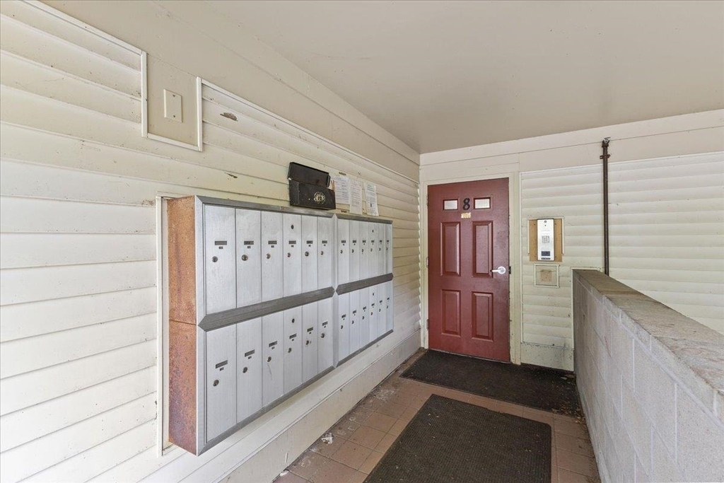 340 Hildred - Photo 3