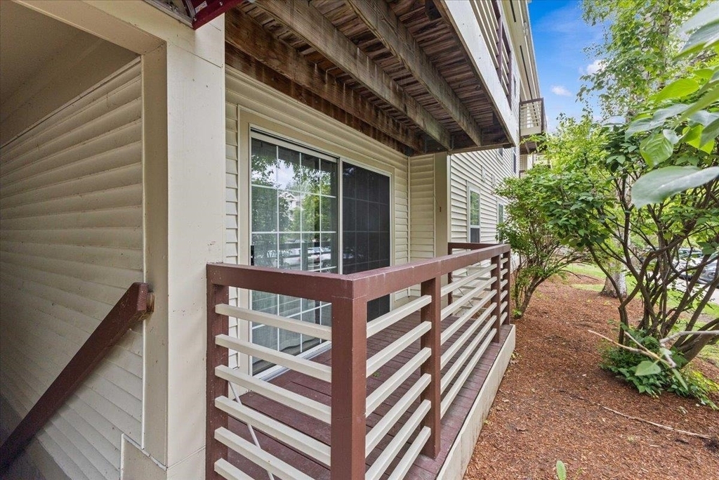 340 Hildred - Photo 2