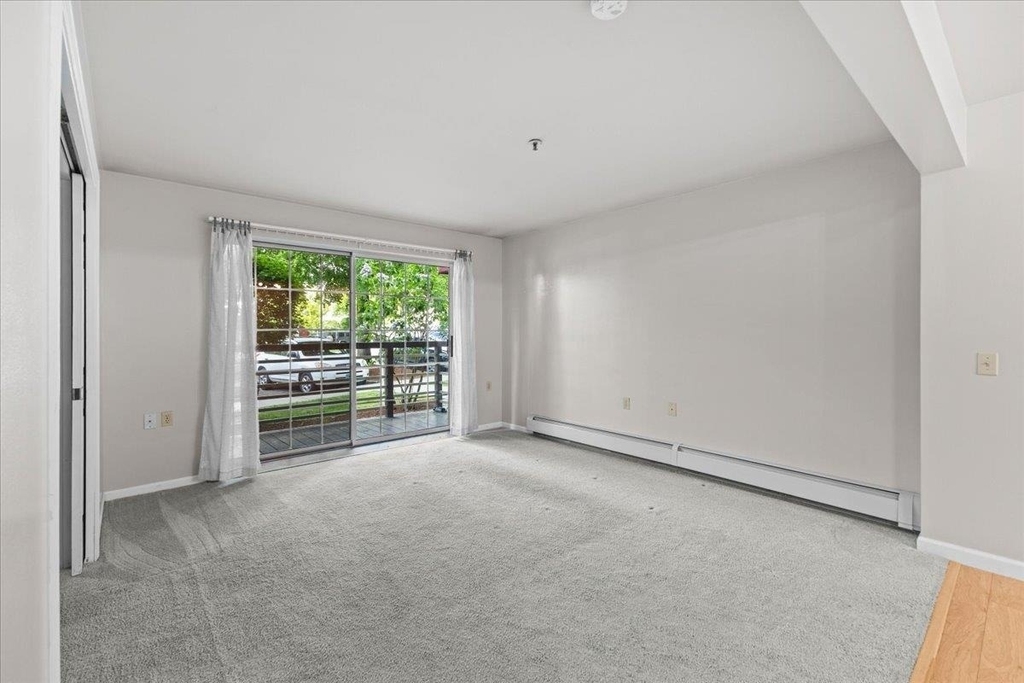 340 Hildred - Photo 15