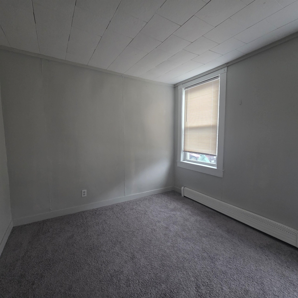 200 Main - Photo 1