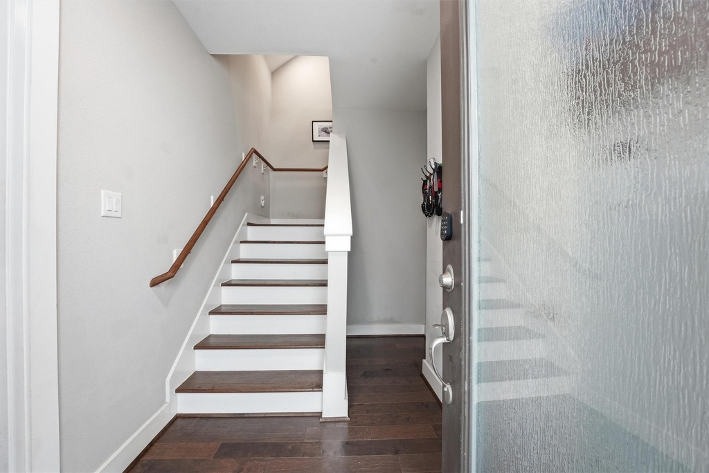 2057 Sherwood Forest Street - Photo 10