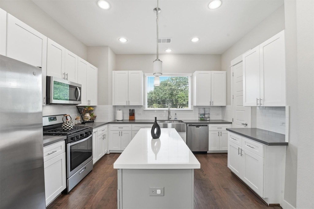 2057 Sherwood Forest Street - Photo 1