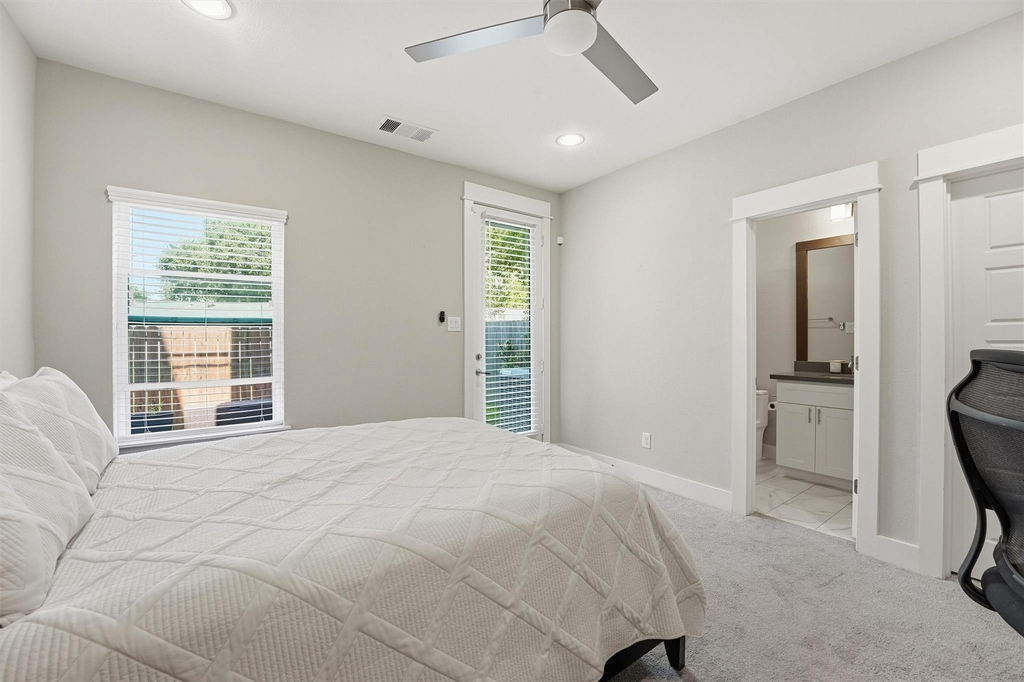 2057 Sherwood Forest Street - Photo 14