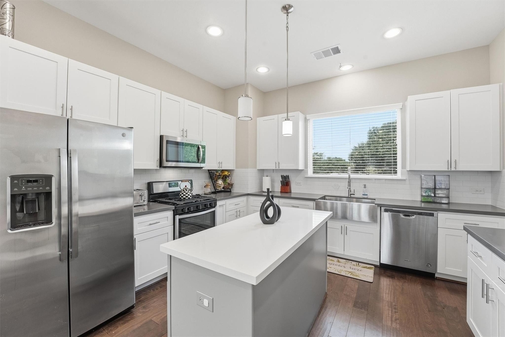 2057 Sherwood Forest Street - Photo 5