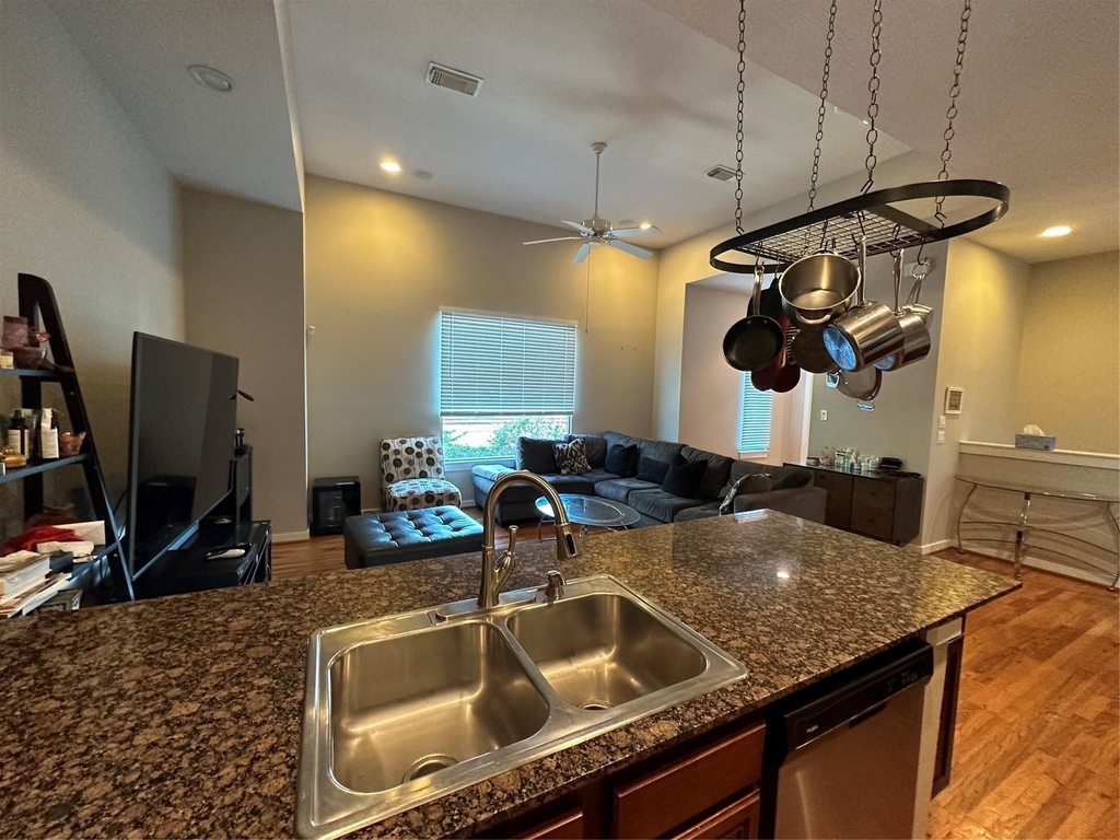 1132 Patterson Street - Photo 6