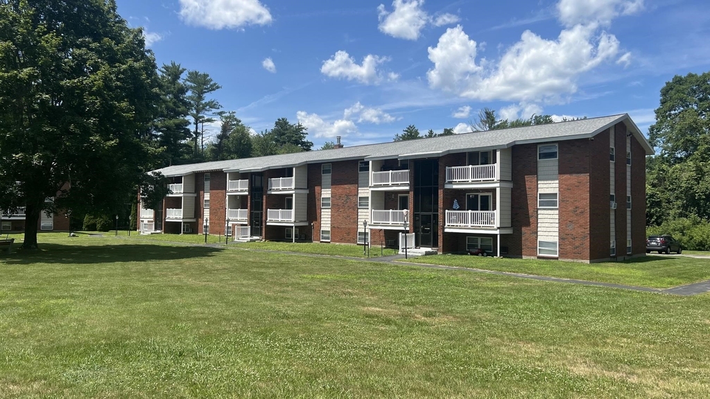 205 Main - Photo 0