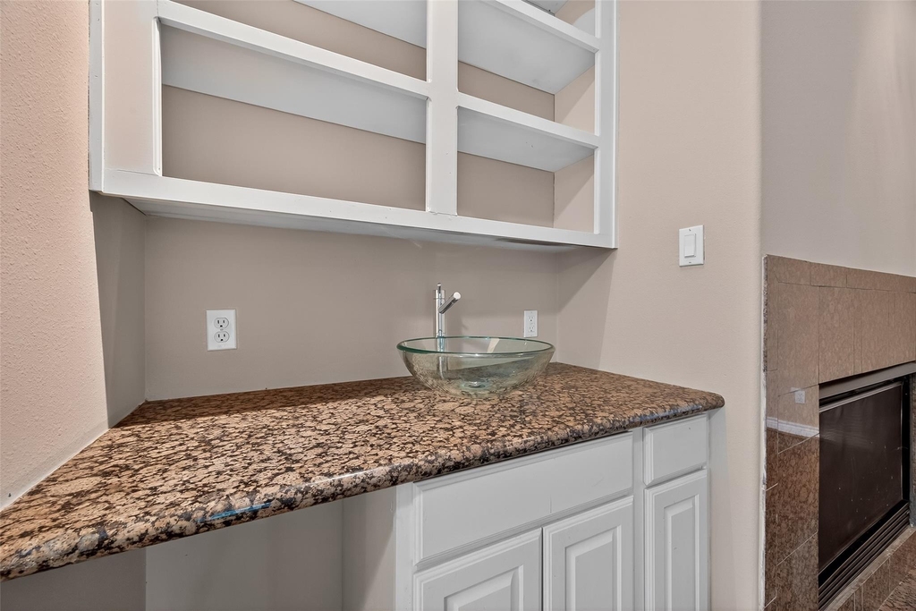 1015 Stanford Street - Photo 12