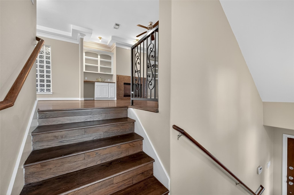 1015 Stanford Street - Photo 8
