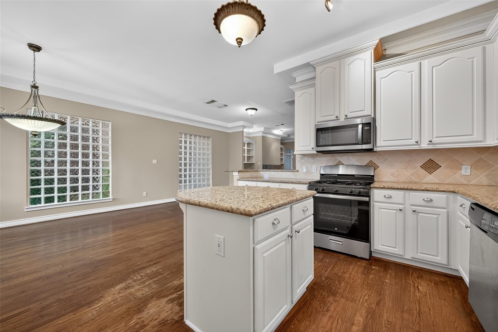 1015 Stanford Street - Photo 20