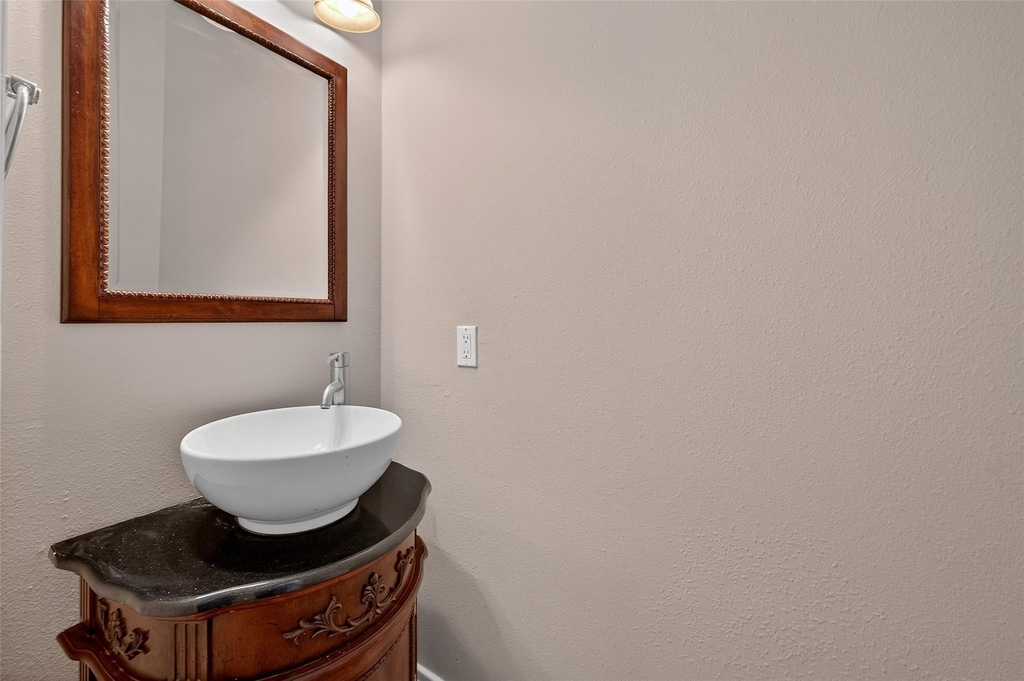 1015 Stanford Street - Photo 23