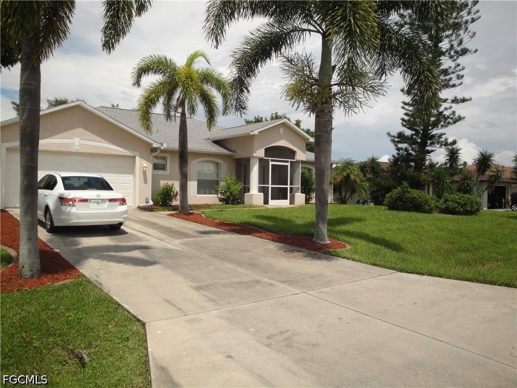 301 Se 1st Street - Photo 1