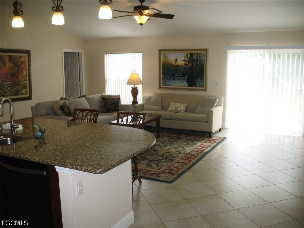 301 Se 1st Street - Photo 3
