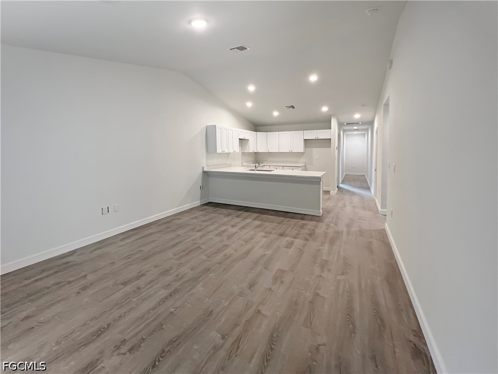 745 Harry Avenue S - Photo 7